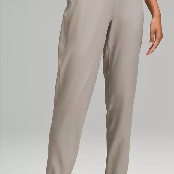 lululemon athletica Pants - Lululemon Athletica Tan Relaxed Fit Joggers